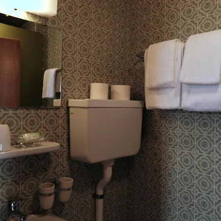 Mini-hôtel Tourist 2*